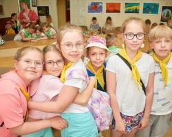 Мы продолжаем встречи в летних лагерях! Мы продолжаем встречи в летних лагерях!